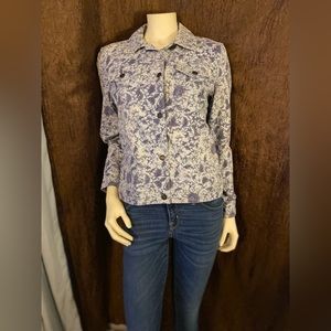 Charter Club Woman Blue Floral Canvas Jacket Long Sleeve EUC, size Medium.